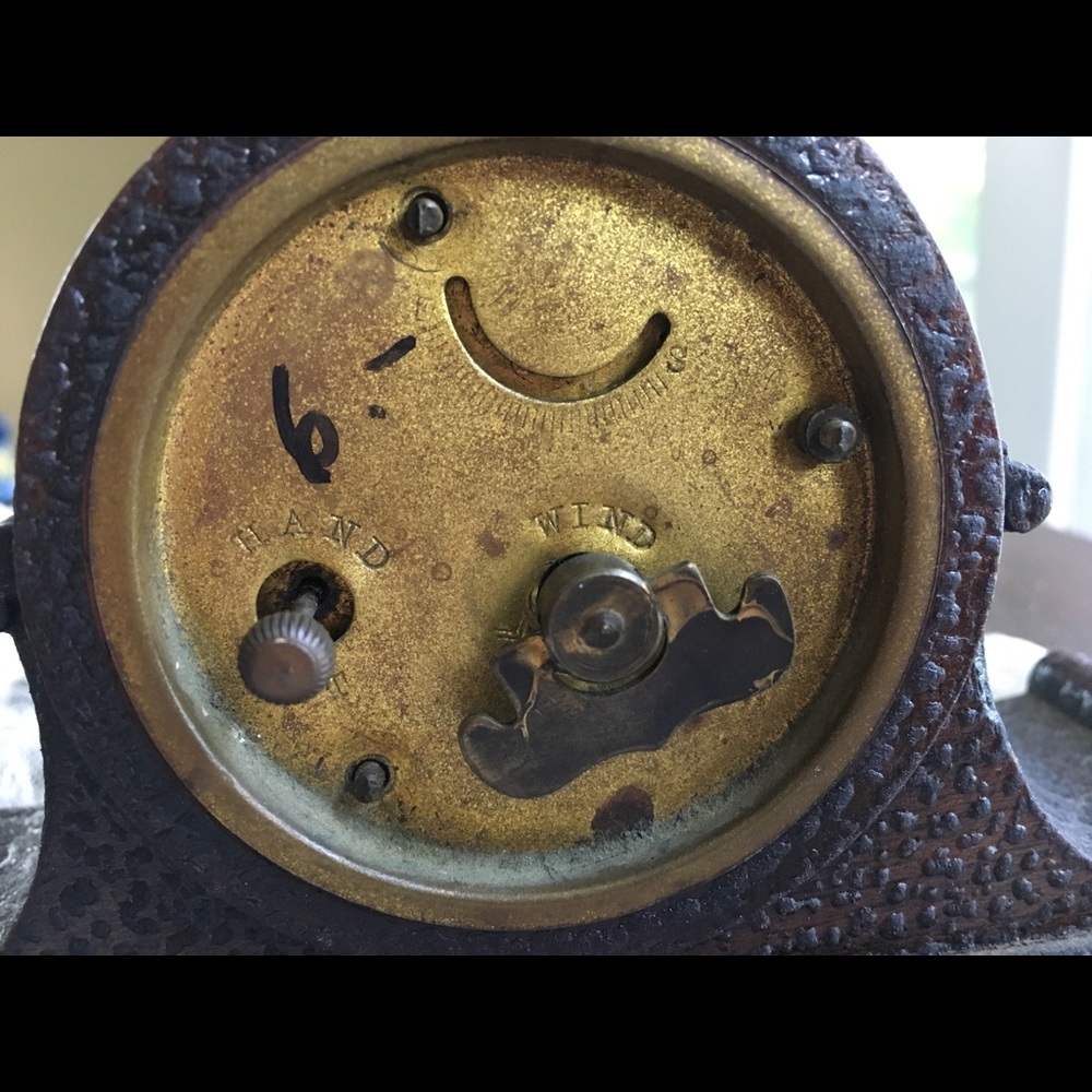 Early 1900s 8-day mantle clock. Made in New Haven, Connecticut USA🇺🇸 - Picture 4 of 8